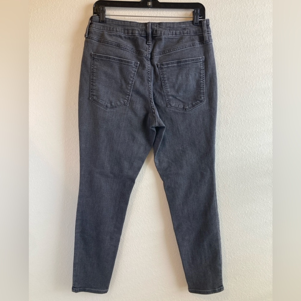 Universal Thread Dark Charcoal Gray High Rise Skinny Jeans Size 10 Short - Picture 8 of 11